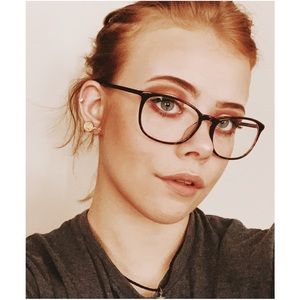 Meet your Posher, Shelby